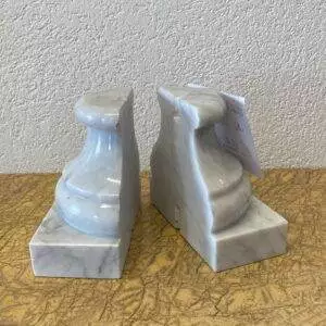 Ferma Libro Bianco Carrara