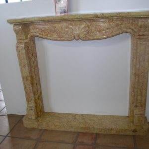 Cornice "Parigi II" Crema Valencia
